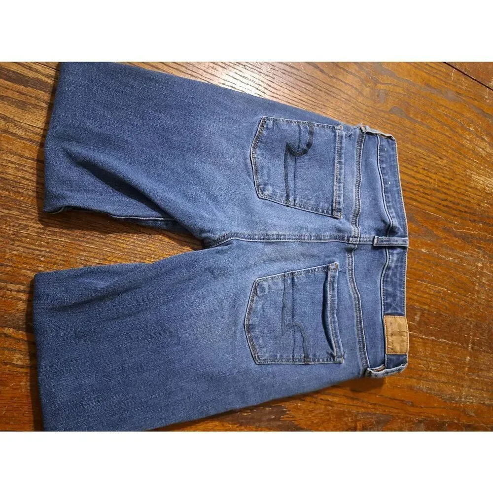 Size 2 American Eagle Super Hi Rise Denim Blue Jean Jeggings Next Level Stretch